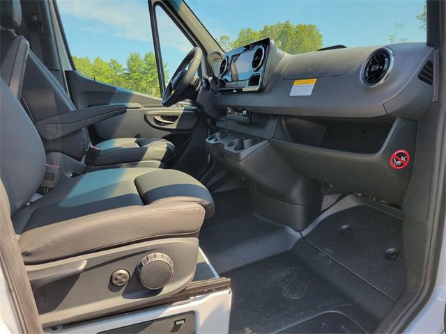 new 2025 Mercedes-Benz Sprinter 2500 car, priced at $66,152