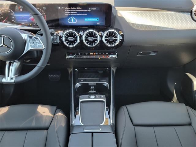 new 2025 Mercedes-Benz GLA 250 car, priced at $47,295