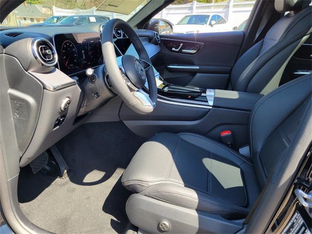 new 2025 Mercedes-Benz GLC 300 car, priced at $54,185