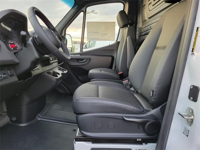 new 2025 Mercedes-Benz Sprinter 2500 car, priced at $60,183