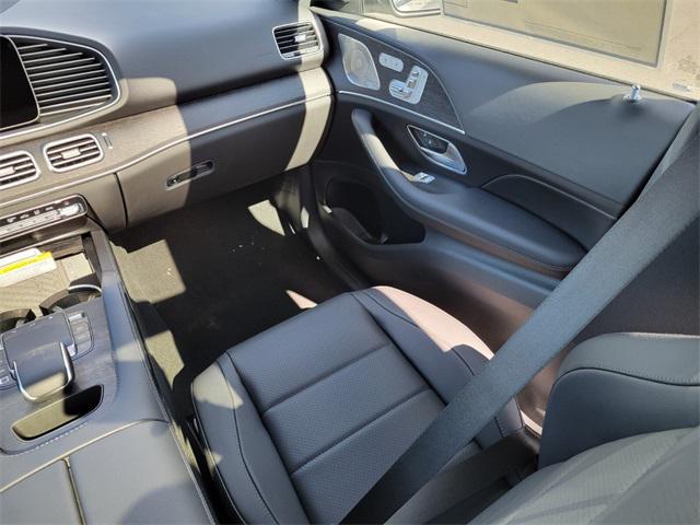 new 2025 Mercedes-Benz GLE 450 car, priced at $84,195
