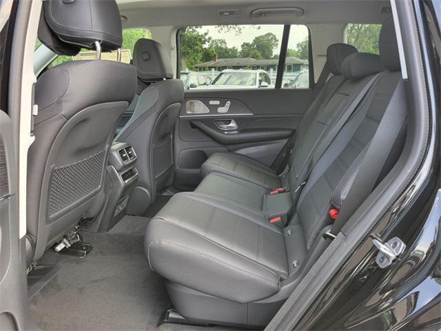 new 2025 Mercedes-Benz GLS 450 car, priced at $103,665