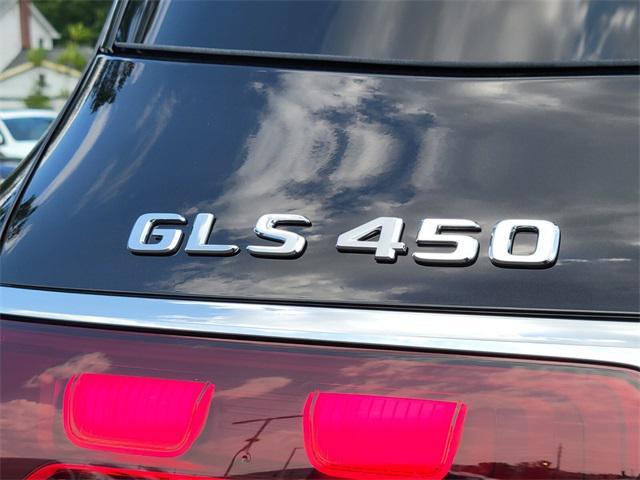 new 2025 Mercedes-Benz GLS 450 car, priced at $103,665