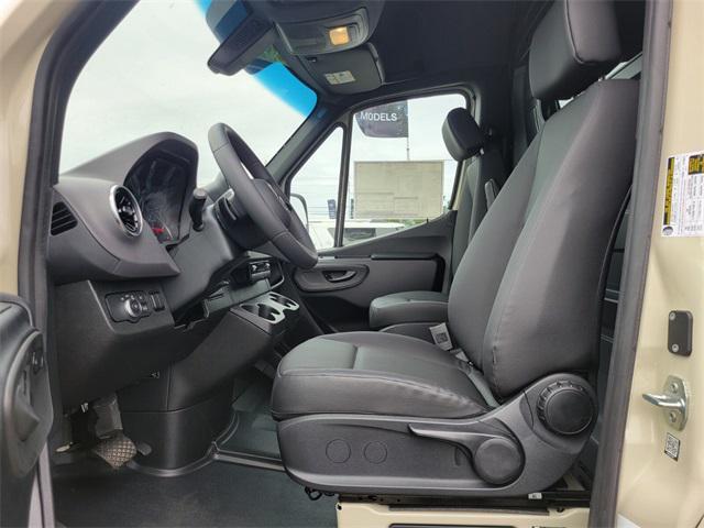 new 2025 Mercedes-Benz Sprinter 2500 car, priced at $75,421