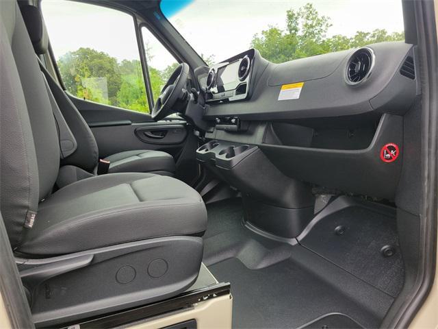 new 2025 Mercedes-Benz Sprinter 2500 car, priced at $75,421