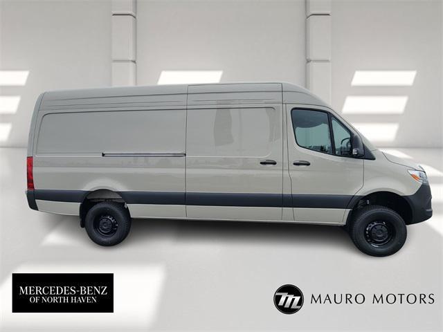 new 2025 Mercedes-Benz Sprinter 2500 car, priced at $75,421