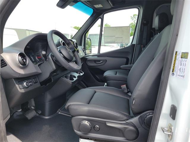 new 2025 Mercedes-Benz Sprinter 2500 car, priced at $59,808