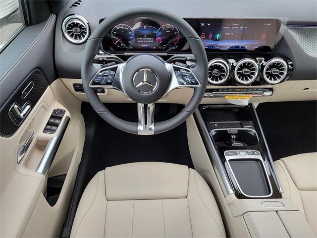 new 2025 Mercedes-Benz GLA 250 car, priced at $47,295