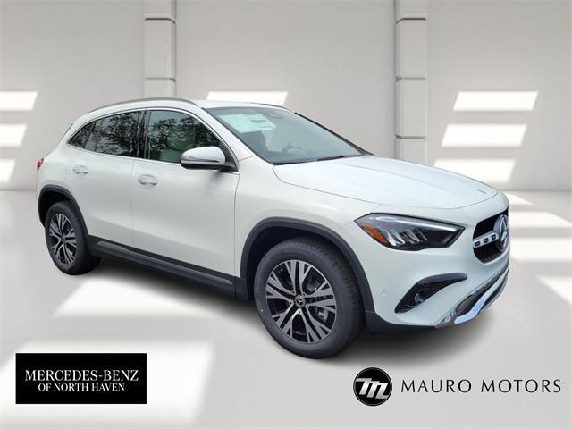 new 2025 Mercedes-Benz GLA 250 car, priced at $47,295