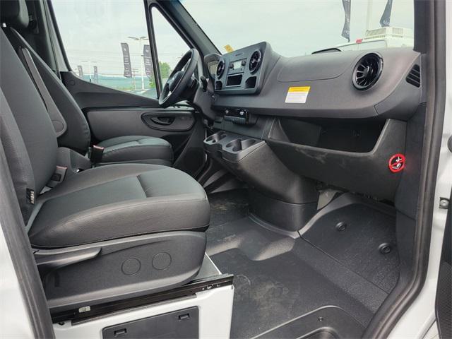 new 2025 Mercedes-Benz Sprinter 2500 car, priced at $61,161