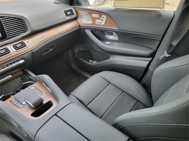 new 2026 Mercedes-Benz GLE 450 car, priced at $81,215