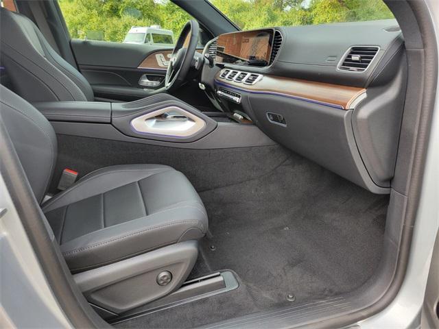 new 2026 Mercedes-Benz GLE 450 car, priced at $81,215