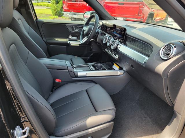 new 2025 Mercedes-Benz GLB 250 car, priced at $52,430