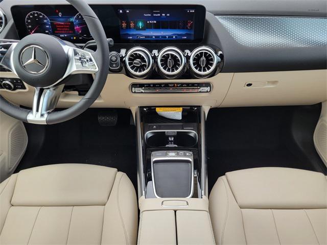 new 2025 Mercedes-Benz GLA 250 car, priced at $47,295