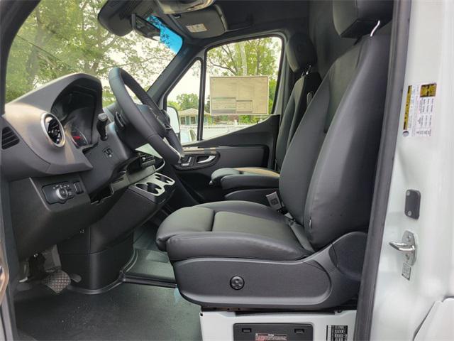 new 2025 Mercedes-Benz Sprinter 2500 car, priced at $69,489