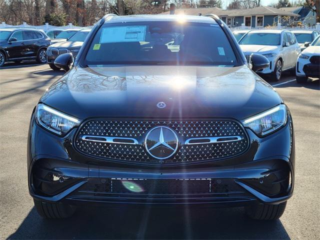 new 2025 Mercedes-Benz GLC 300 car, priced at $61,315