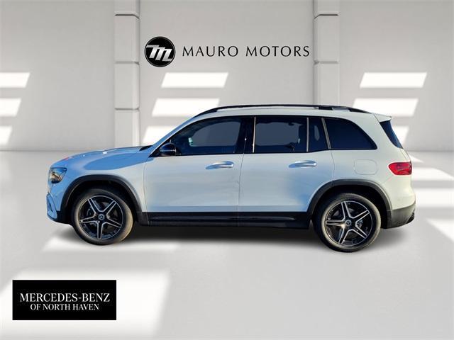 new 2024 Mercedes-Benz GLB 250 car, priced at $52,995