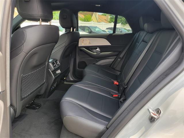 new 2025 Mercedes-Benz GLE 450 car, priced at $86,315