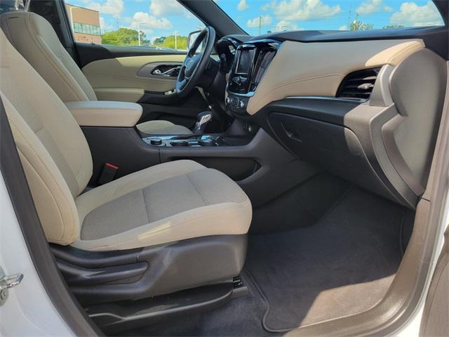 used 2022 Chevrolet Traverse car, priced at $27,899