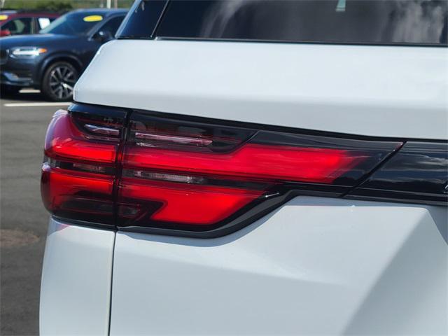 used 2022 Chevrolet Traverse car, priced at $27,899