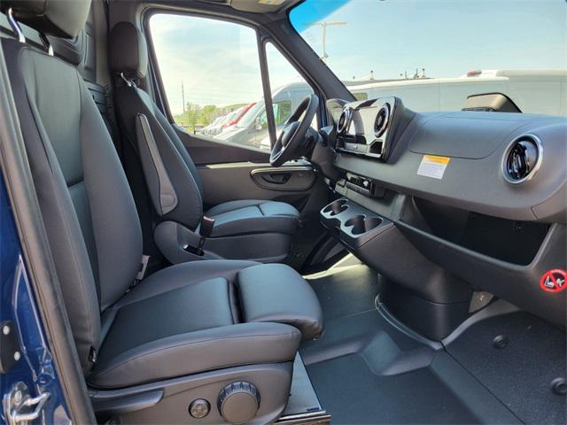 new 2025 Mercedes-Benz Sprinter 2500 car, priced at $63,415