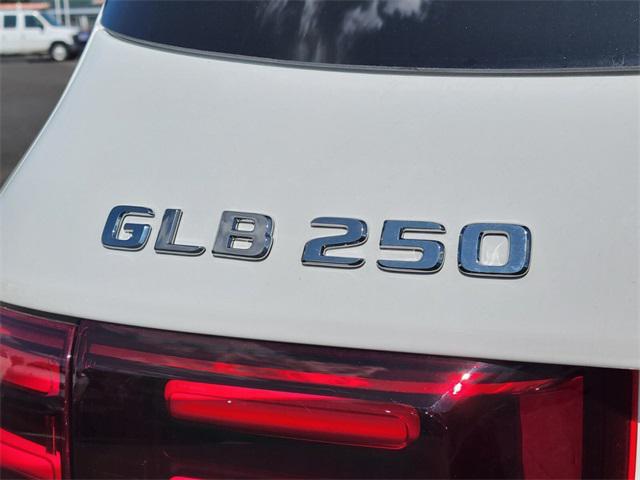 new 2025 Mercedes-Benz GLB 250 car, priced at $50,450