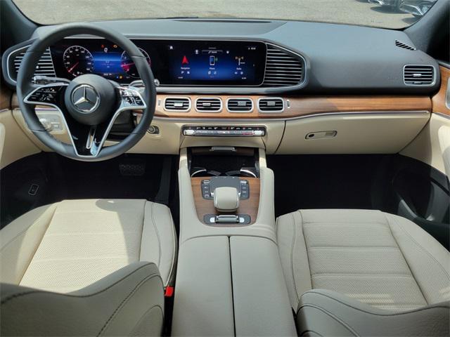 new 2025 Mercedes-Benz GLE 580 car, priced at $90,545