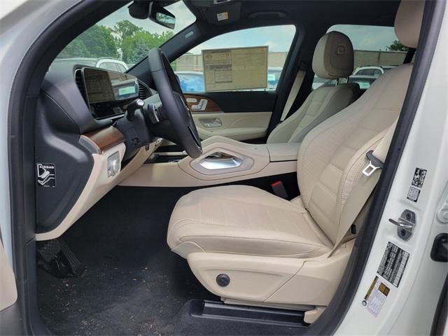 new 2025 Mercedes-Benz GLE 580 car, priced at $90,545