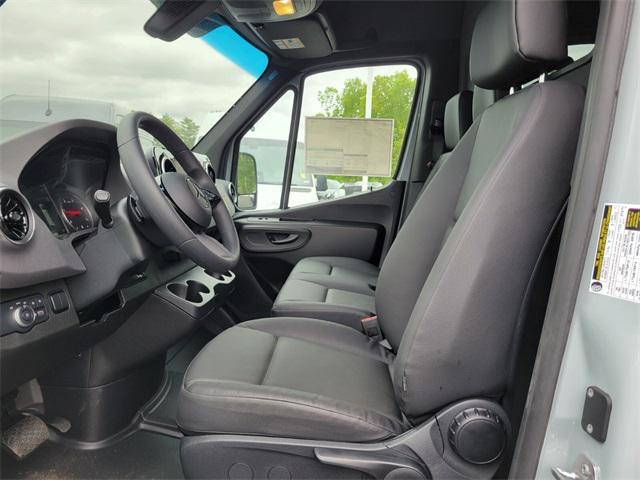 new 2025 Mercedes-Benz Sprinter 2500 car, priced at $67,279