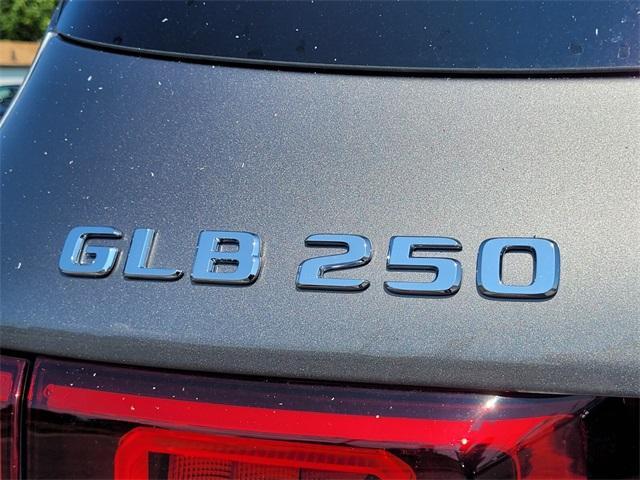 new 2023 Mercedes-Benz GLB 250 car, priced at $46,599