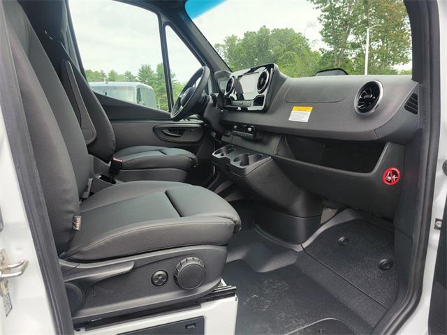 new 2025 Mercedes-Benz Sprinter 2500 car, priced at $59,808