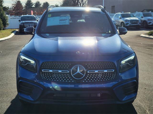 new 2025 Mercedes-Benz GLB 250 car, priced at $60,345