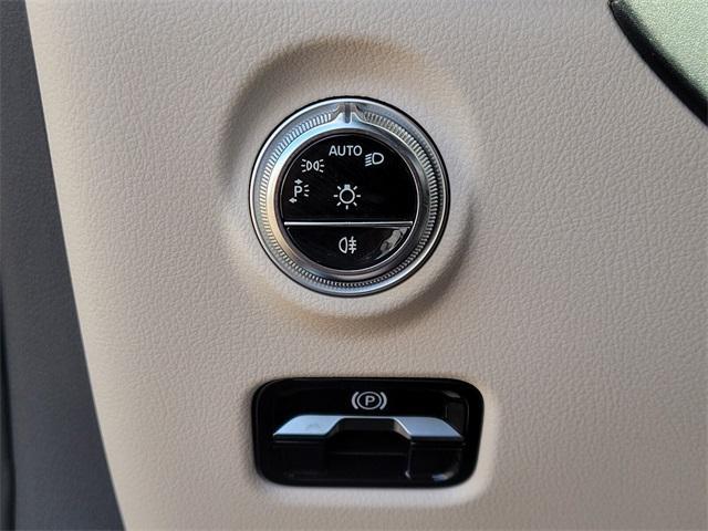 new 2025 Mercedes-Benz AMG E 53 car, priced at $92,370