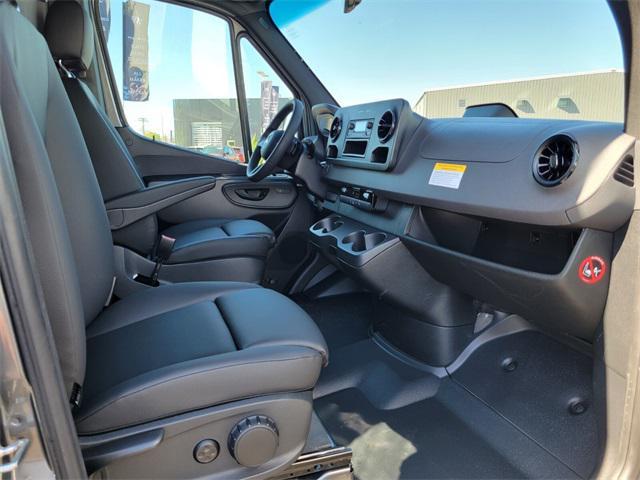 new 2025 Mercedes-Benz Sprinter 2500 car, priced at $69,336