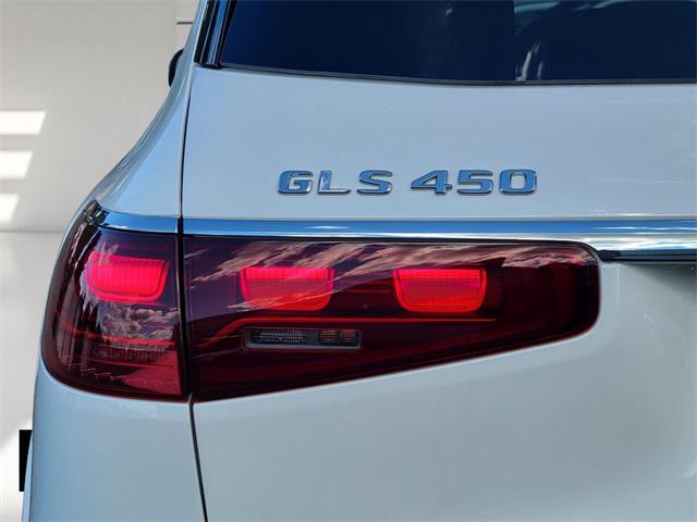 new 2025 Mercedes-Benz GLS 450 car, priced at $114,195