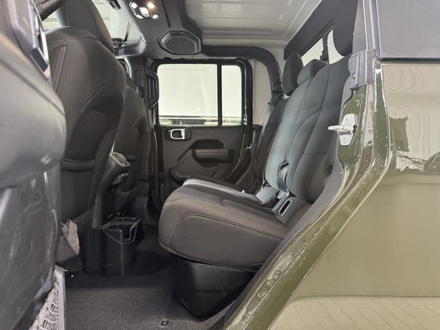 used 2022 Jeep Gladiator car, priced at $31,947