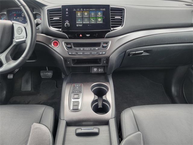 used 2022 Honda Pilot car, priced at $32,998