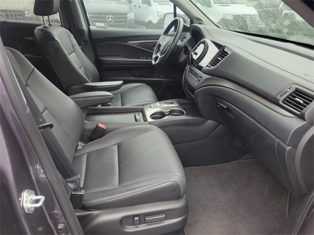 used 2022 Honda Pilot car, priced at $32,998