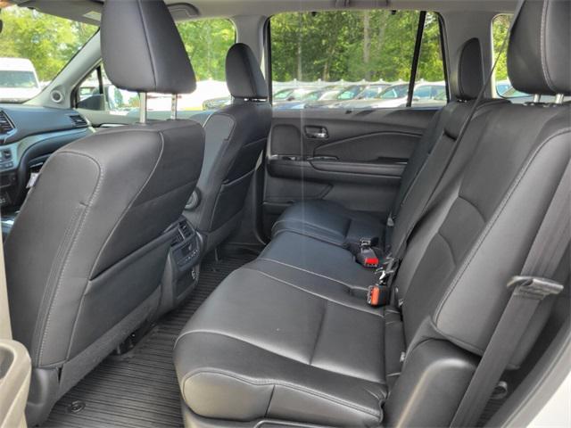 used 2022 Honda Pilot car, priced at $32,898