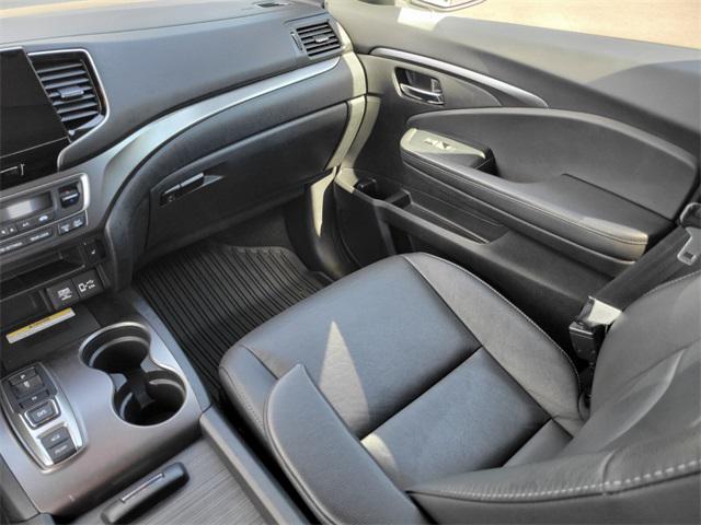 used 2022 Honda Pilot car, priced at $32,898