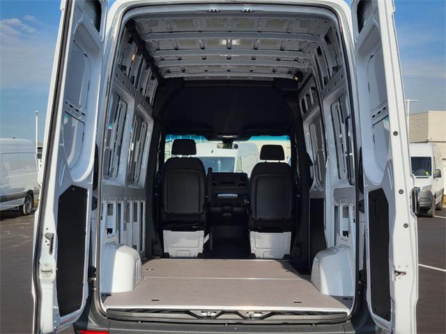 new 2025 Mercedes-Benz Sprinter 2500 car, priced at $59,003