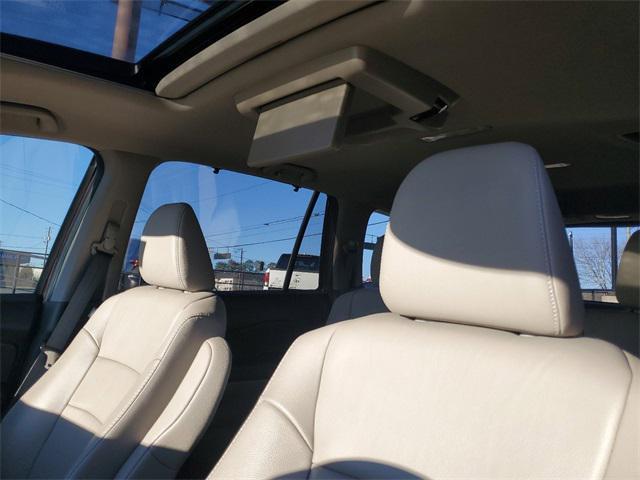 used 2021 Honda Pilot car, priced at $26,435