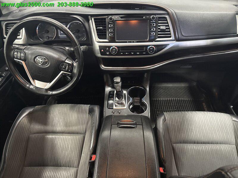 used 2019 Toyota Highlander car, priced at $19,999