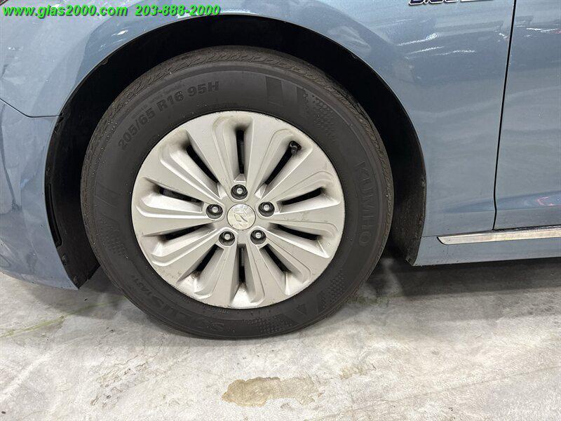 used 2016 Hyundai Sonata Hybrid car, priced at $9,999