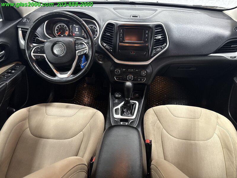used 2015 Jeep Cherokee car, priced at $10,999