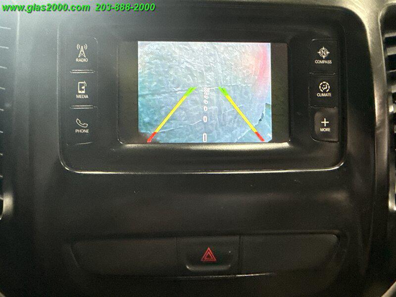 used 2015 Jeep Cherokee car, priced at $10,999