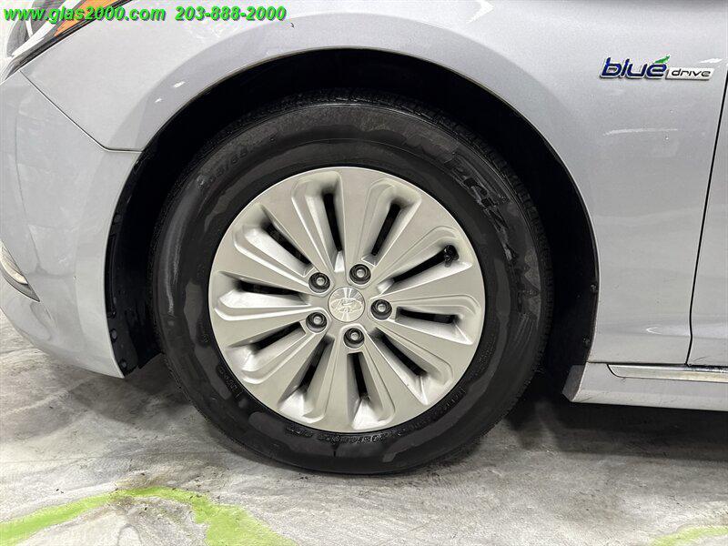 used 2016 Hyundai Sonata Hybrid car, priced at $10,999