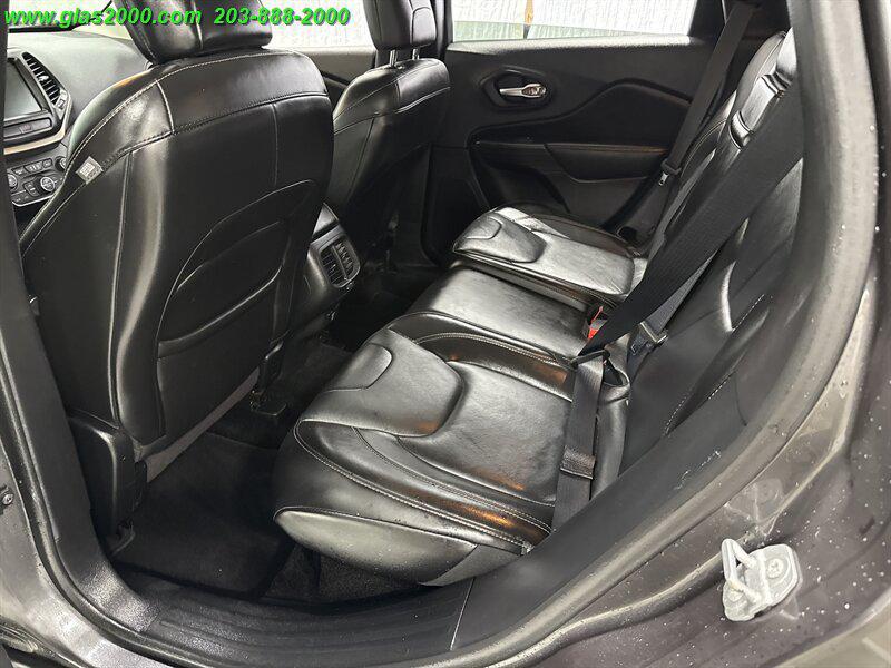 used 2015 Jeep Cherokee car, priced at $12,999