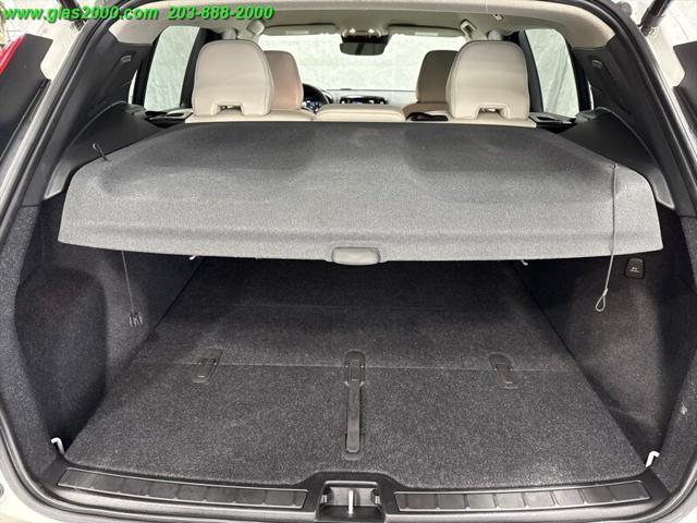 used 2022 Volvo XC40 car, priced at $18,999
