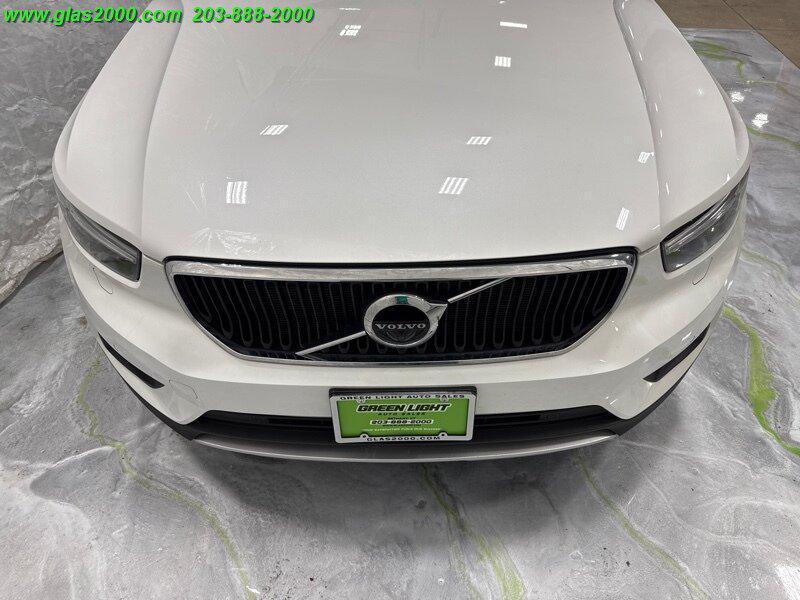 used 2022 Volvo XC40 car, priced at $17,999